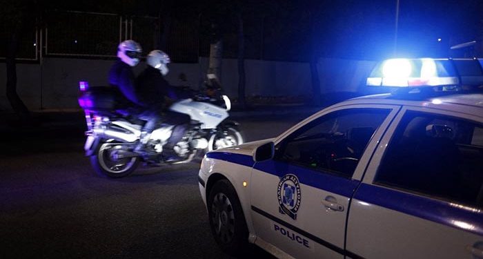 Καταγγελία: Αστυνομικοί εξανάγκασαν κοπέλες να βγάλουν τα εσώρουχά τους