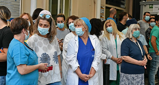 ΣτΕ: Όχι στο «πάγωμα» του υποχρεωτικού εμβολιασμού | Επιδόθηκαν οι πρώτες πράξεις αναστολής σε ανεμβολίαστους υγειονομικούς Αναστολή και στον Κ. Καταραχιά, αν και είναι εμβολιασμένος