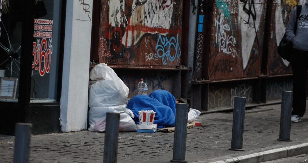 Επιχείρηση-σκούπα κατά αστέγων στο κέντρο της Αθήνας