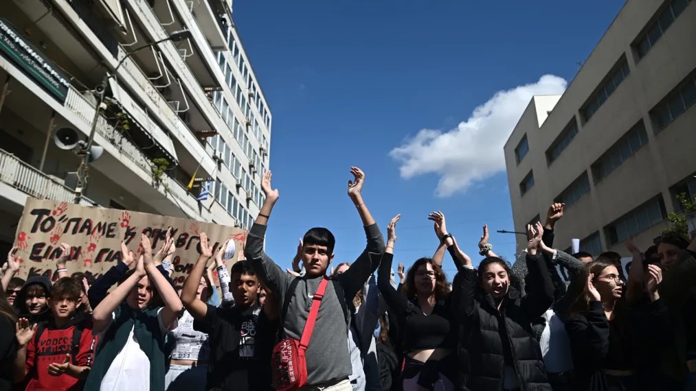 Μαθητές: Δε σιωπήσαμε. Δε θα σωπάσουμε! Σήμερα στο Σύνταγμα (10πμ) συγκέντρωση και συναυλία των Μουσικών και Καλλιτεχνικών Σχολείων