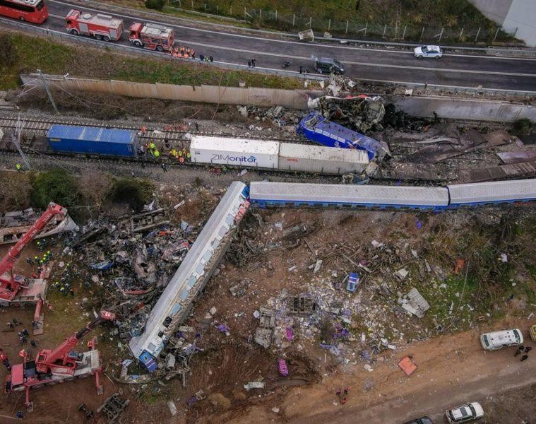 Θλιβερή και θρασεία επιχειρηματολογία στην Εξεταστική για τα Τέμπη