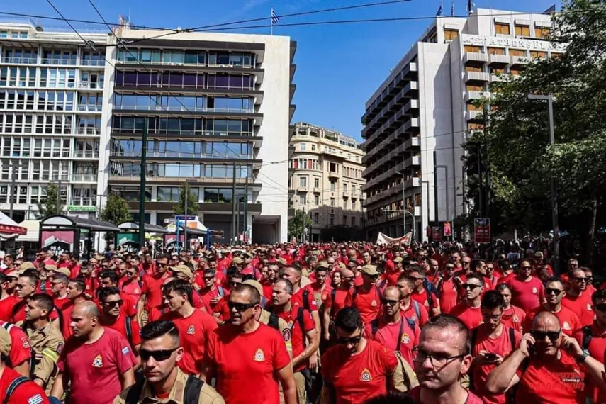 Εποχικοί πυροσβέστες: «Δεν μας σεβαστήκατε, δεν μας σέβεστε, δεν θα σας σεβαστούμε άλλο»